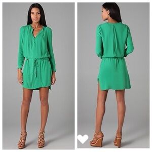 Diane Von Furstenberg Vibrant Green Long Sliced Sleeve Dress Size 2